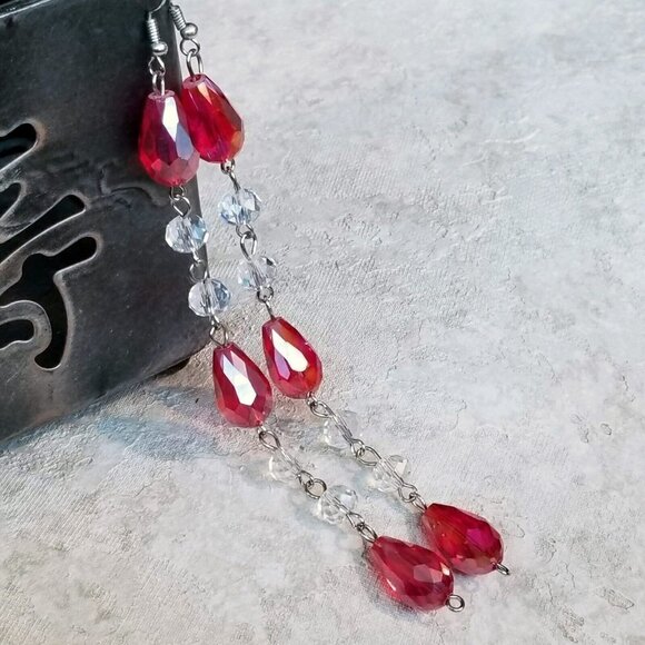 Retro Faceted Cut Crystal Red Clear Beads 5" Long Shoulder Duster Earrings - Picture 3 of 6